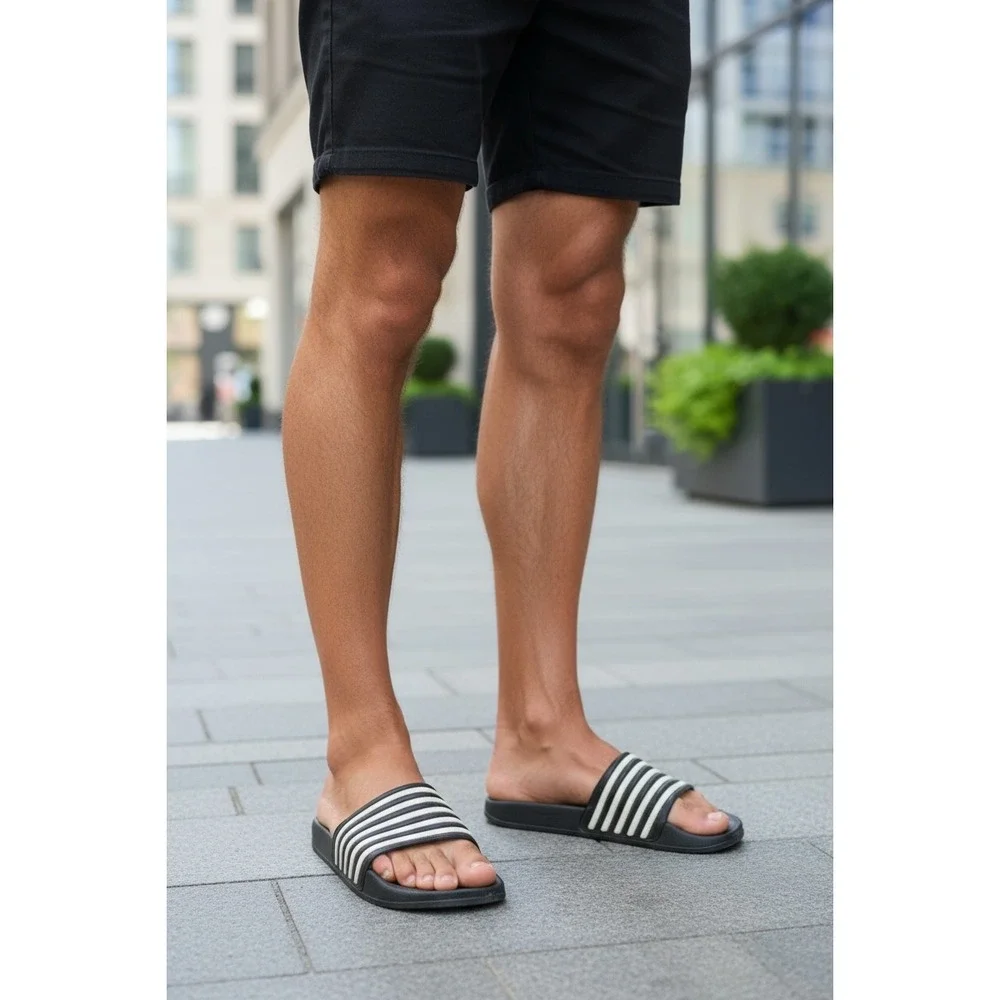 Adidas Slides Sandals Mens Size Small Black‎ & White Striped Slip On Comfort